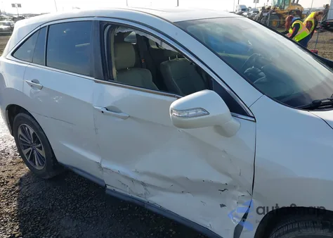 2017 Acura Rdx Advance Package z USA, uszkodzony, nr VIN 5J8TB3H78HL019059